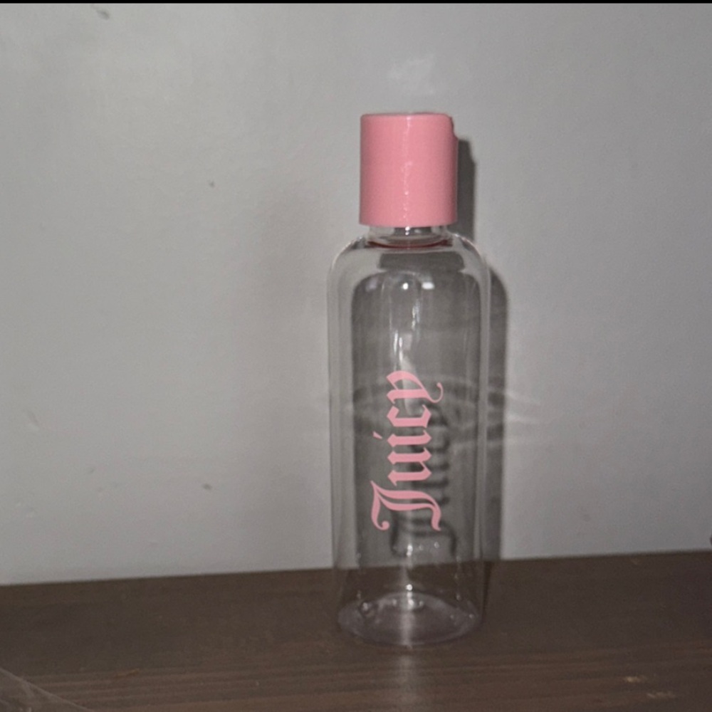 Juicy Couture cosmetic /accessory bag - Picture 7 of 7